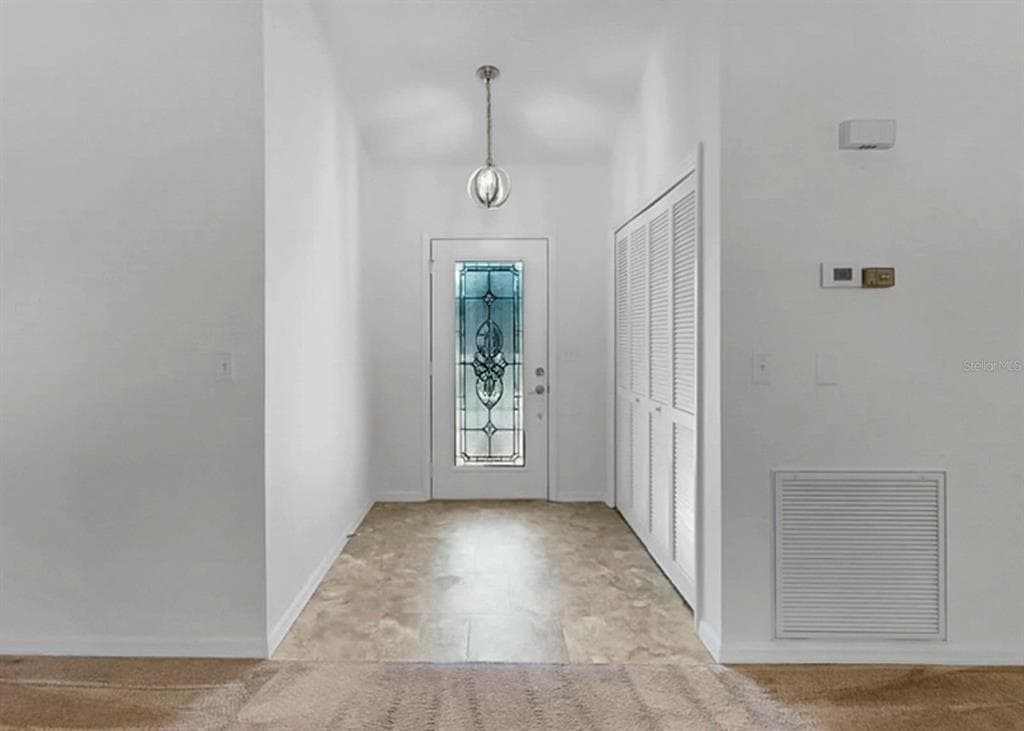 1929 NEW BEDFORD DRIVE, SUN CITY CENTER, FL 33573 photo 4