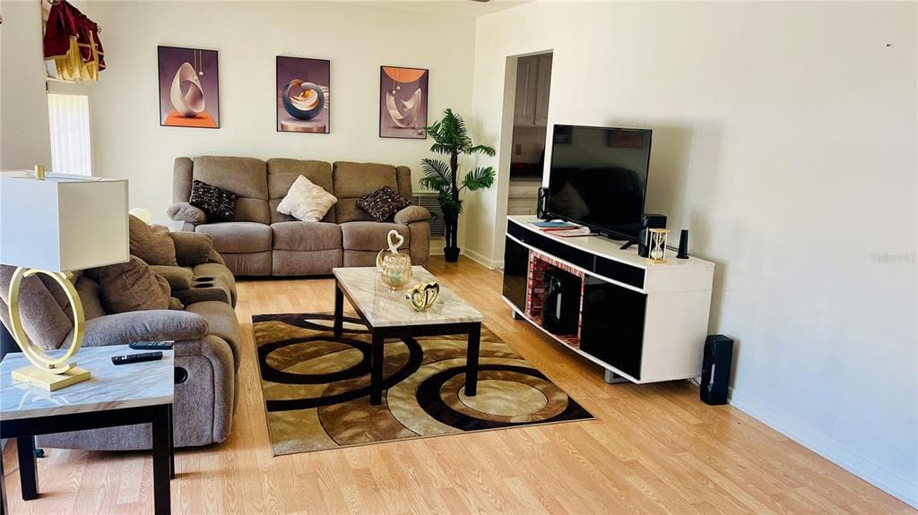 14809 TULIP DRIVE, TAMPA, FL, 33613 photo 4