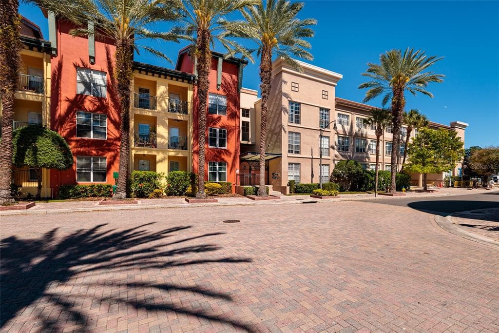 2320 AZEELE STREET Unit 317, TAMPA, FL 33609