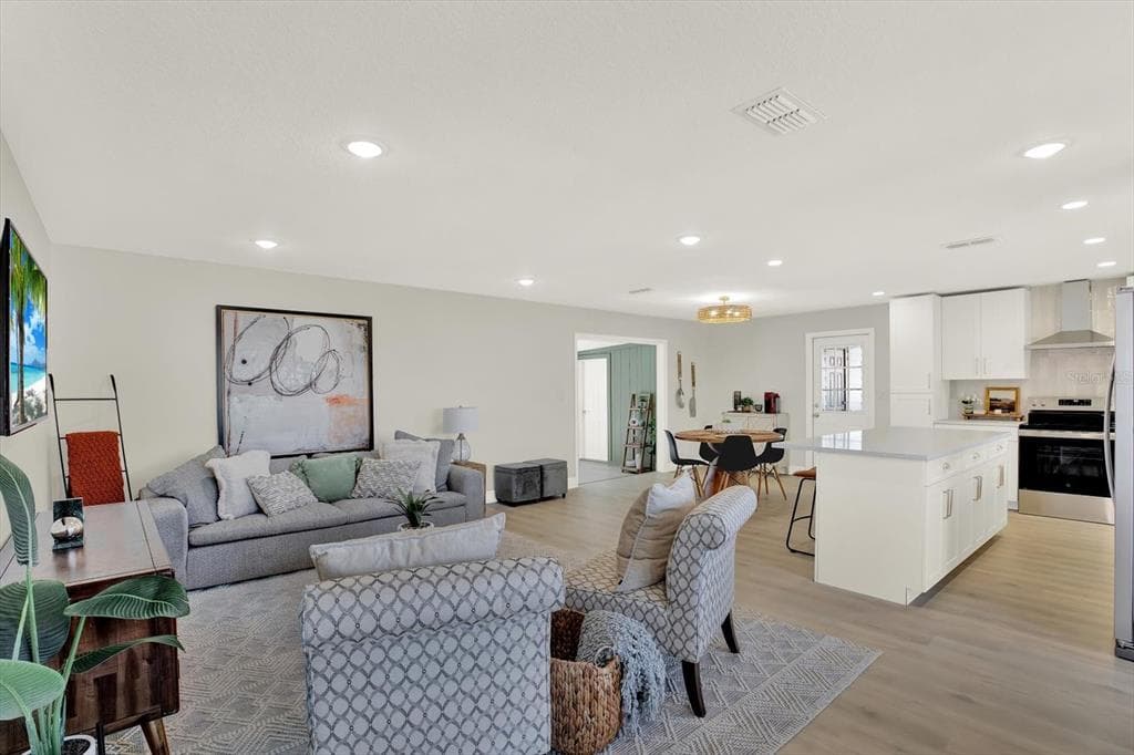 4643 CRESCENT Road, SPRING HILL, FL 34606 photo 2