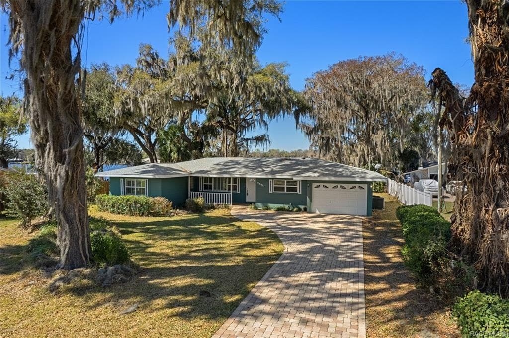 9241 KENOSHA COURT, FLORAL CITY, FL 34436 photo 3