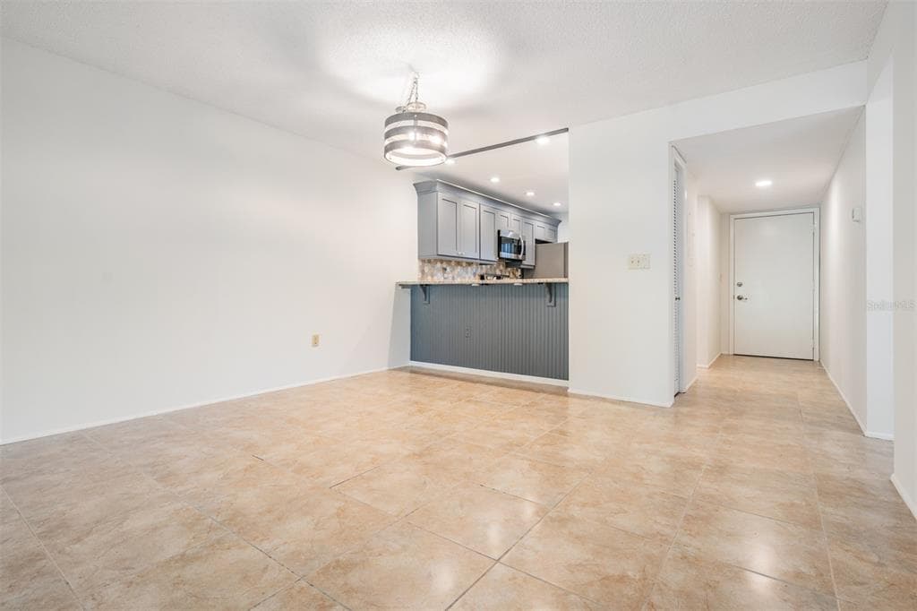 124 NINA WAY Unit 24, OLDSMAR, FL 34677 photo 5