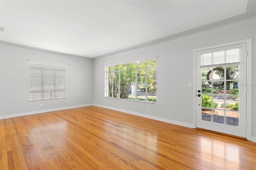 516 13TH AVENUE, Street PETERSBURG, FL 33701 photo 3