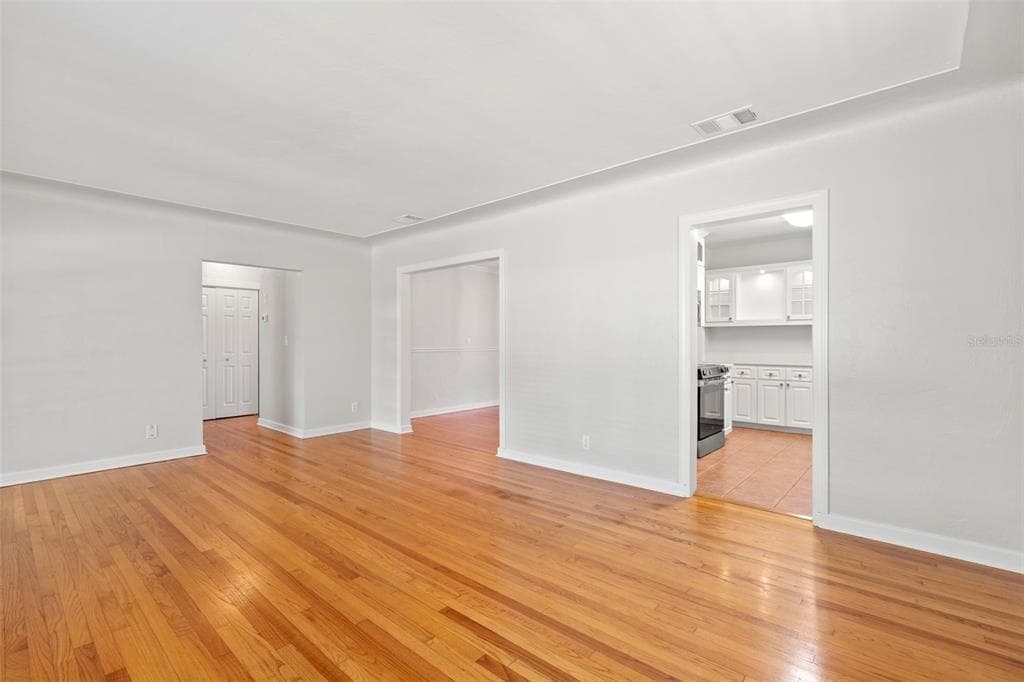 516 13TH AVENUE, Street PETERSBURG, FL 33701 photo 5