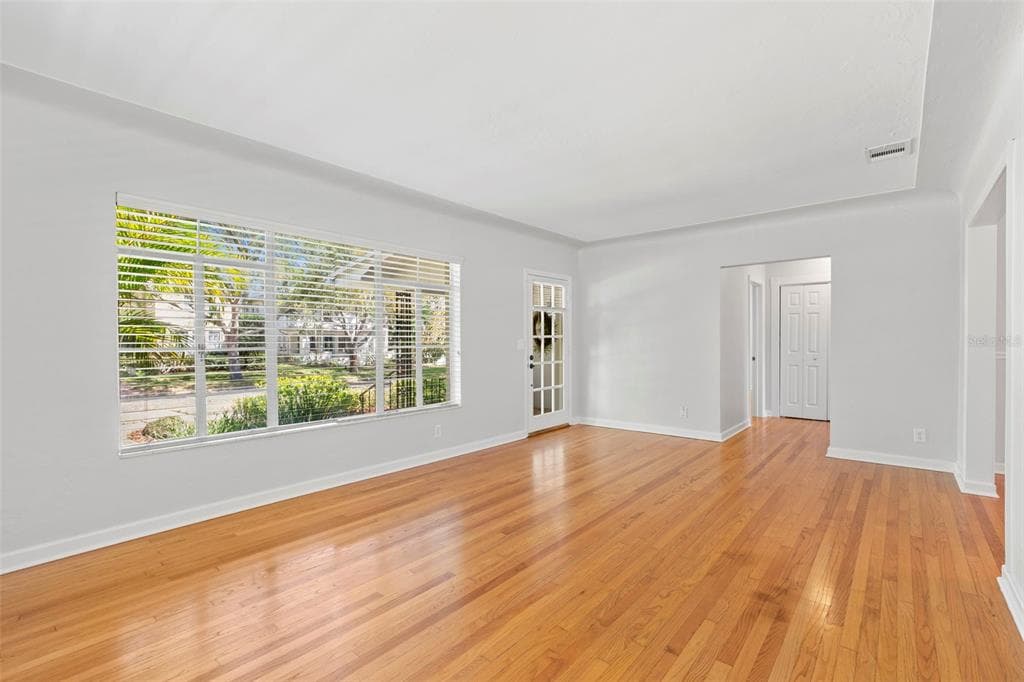 516 13TH AVENUE, Street PETERSBURG, FL 33701 photo 4