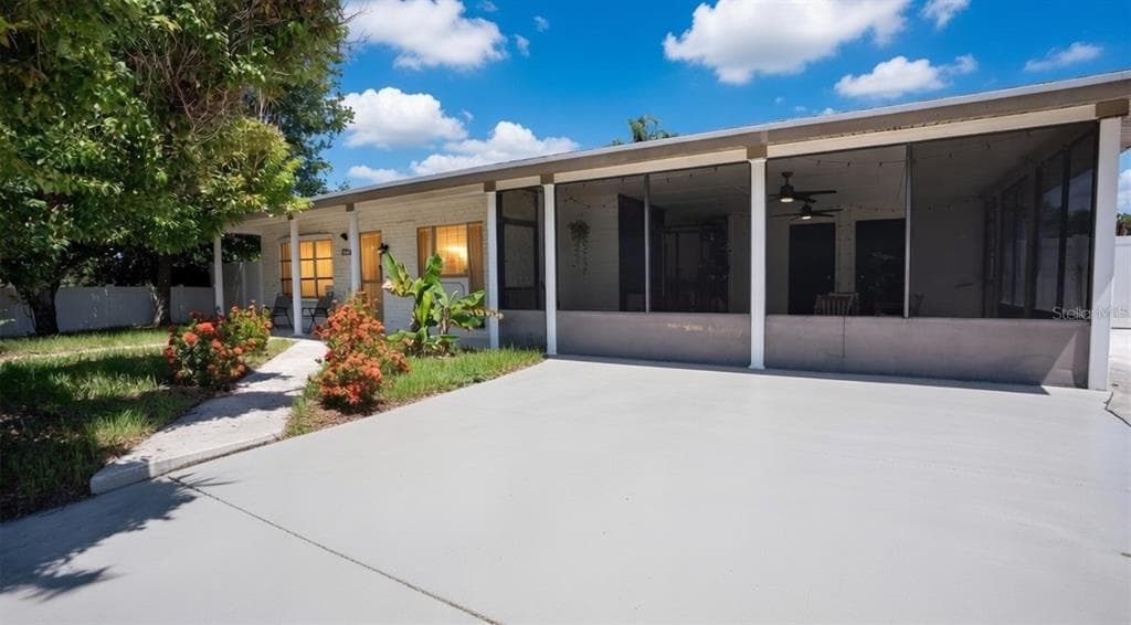 6509 SAWYER PLACE, TAMPA, FL 33634