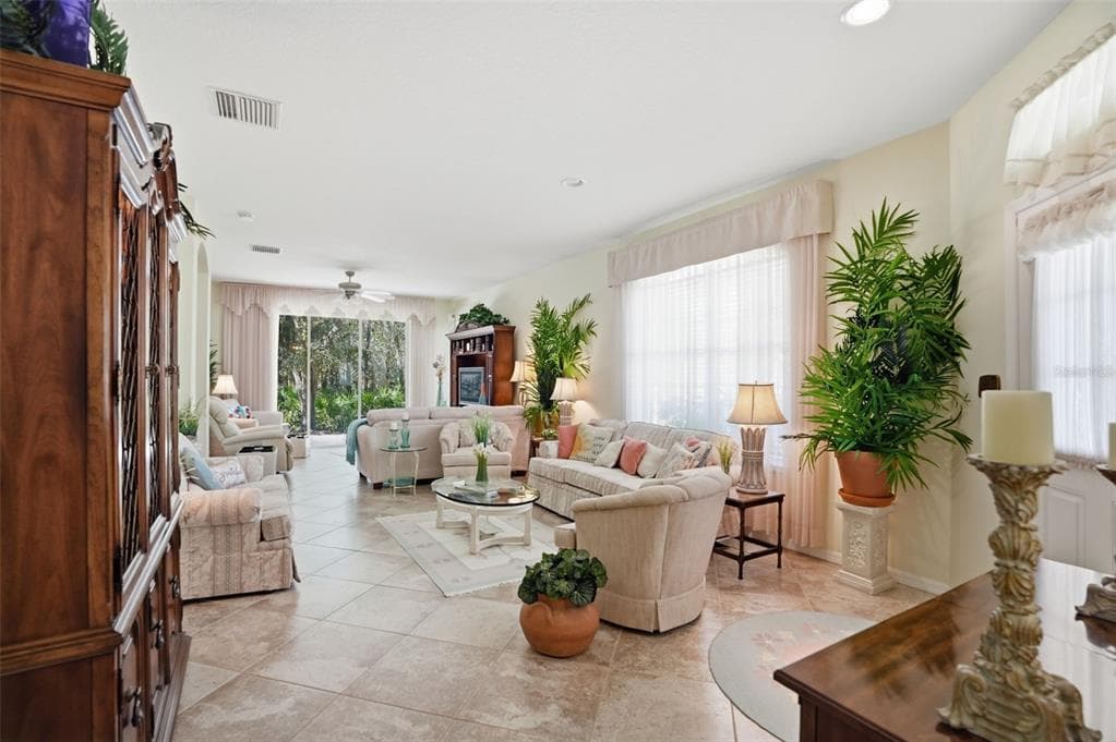 3252 CHAPEL CREEK CIRCLE, WESLEY CHAPEL, FL 33544 photo 3