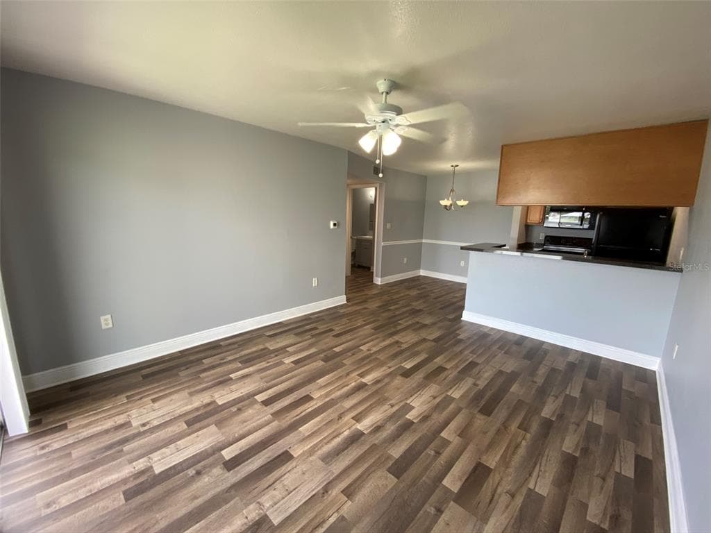 302 LAKE PARSONS GREEN Unit 107, BRANDON, FL 33511 photo 3