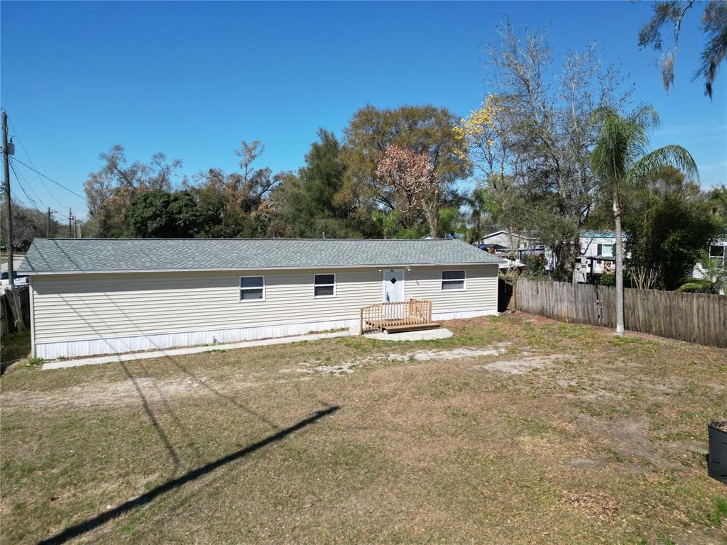 901 KINGSWAY ROAD, SEFFNER, FL 33584