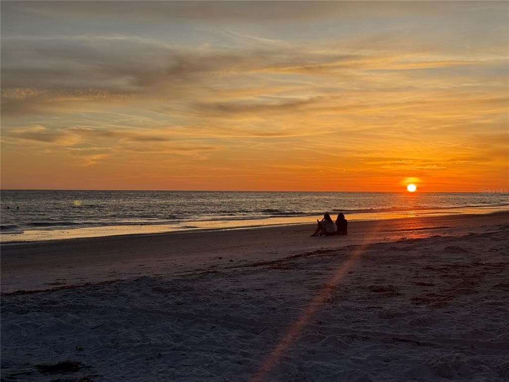 103 BATH CLUB CONCOURSE, NORTH REDINGTON BEACH, FL 33708 photo 3