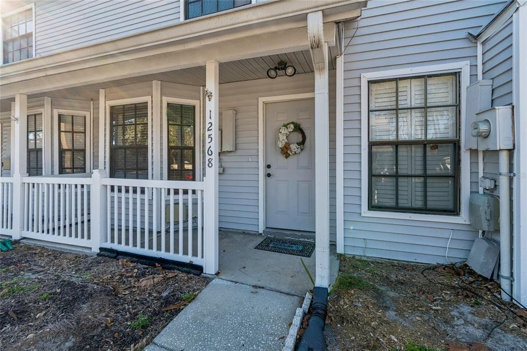 12568 CASTLE HILL DRIVE, TAMPA, FL 33624 photo 3