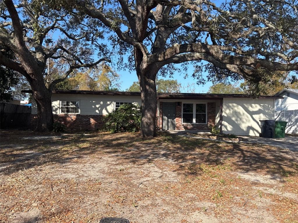 11114 DIXON AVENUE, TAMPA, FL 33612