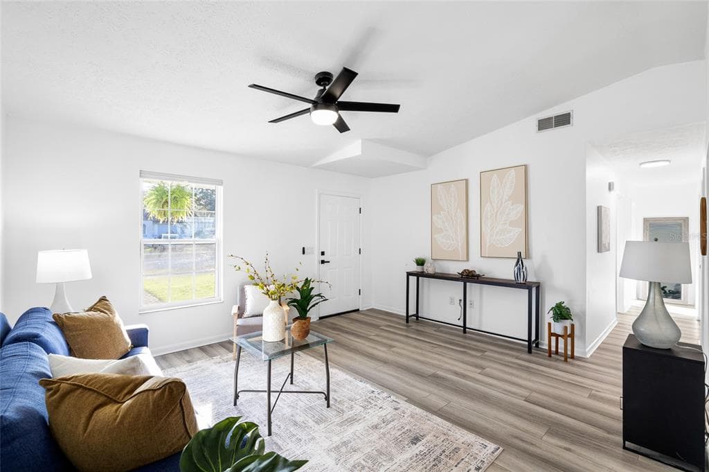 1301 FOXWOOD DRIVE, LUTZ, FL 33549 photo 2