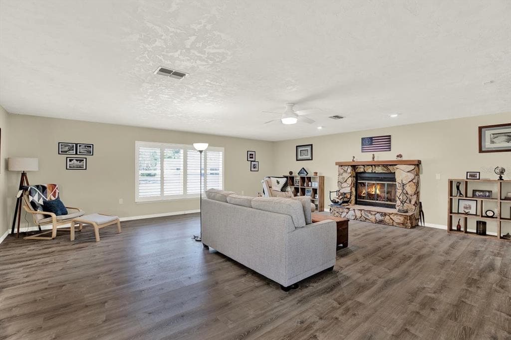 13104 FLYING SQUIRREL COURT, HUDSON, FL 34669 photo 2