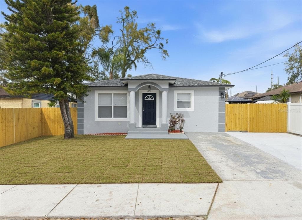 2114 JUNEAU STREET, TAMPA, FL 33604