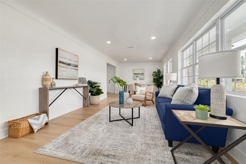 880 BAY VISTA BOULEVARD, Street PETERSBURG, FL 33705 photo 4