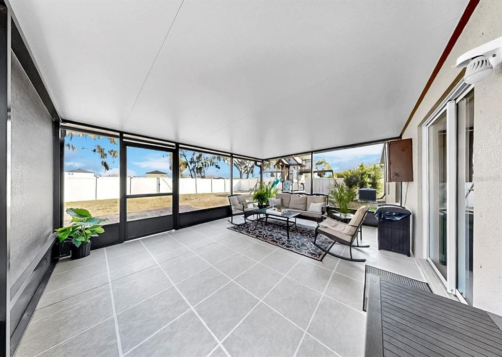 1624 BROAD WINGED HAWK DRIVE, RUSKIN, FL 33570 photo 2