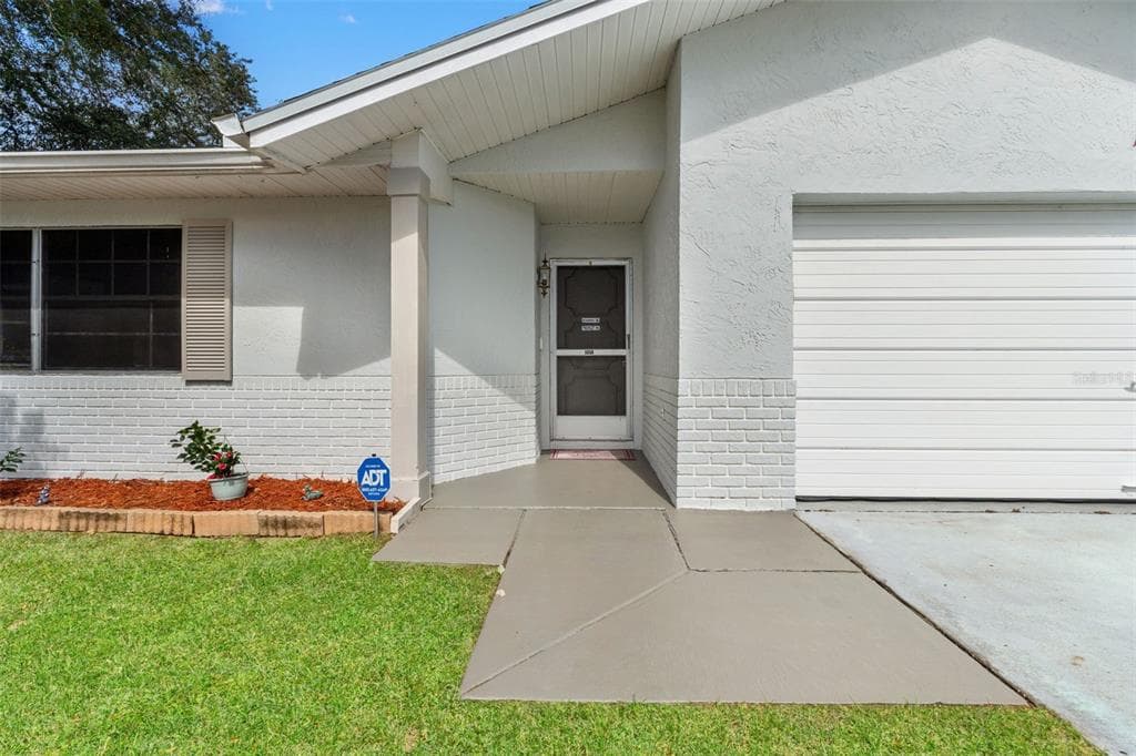 11175 HOLBROOK STREET, SPRING HILL, FL 34609 photo 3