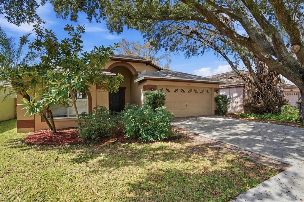 522 BETH ANN STREET, VALRICO, FL 33594 photo 2