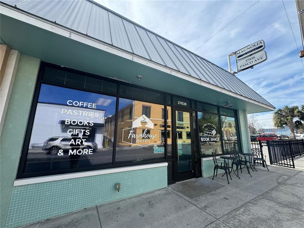 14489 ITALY Avenue, DADE CITY, FL 33523 photo 4