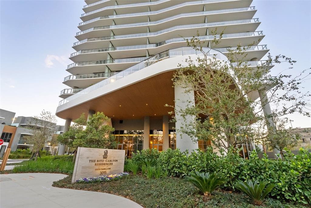 3015 YSABELLA Avenue Unit 2602, TAMPA, FL 33629