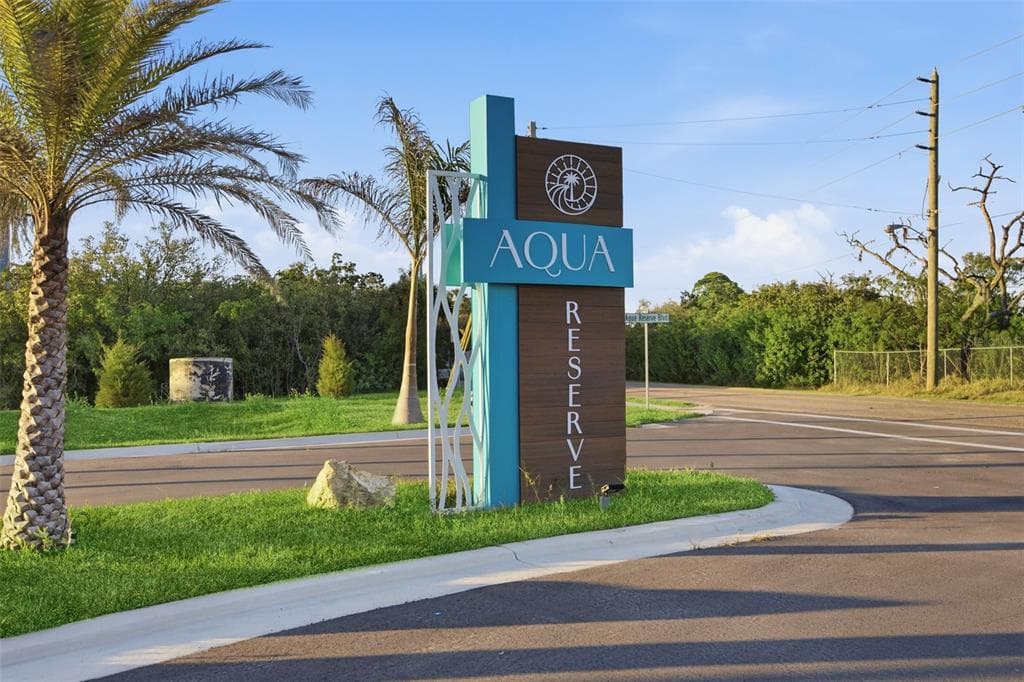5956 AQUA RESERVE Boulevard, NEW PORT RICHEY, FL 34652 photo 4