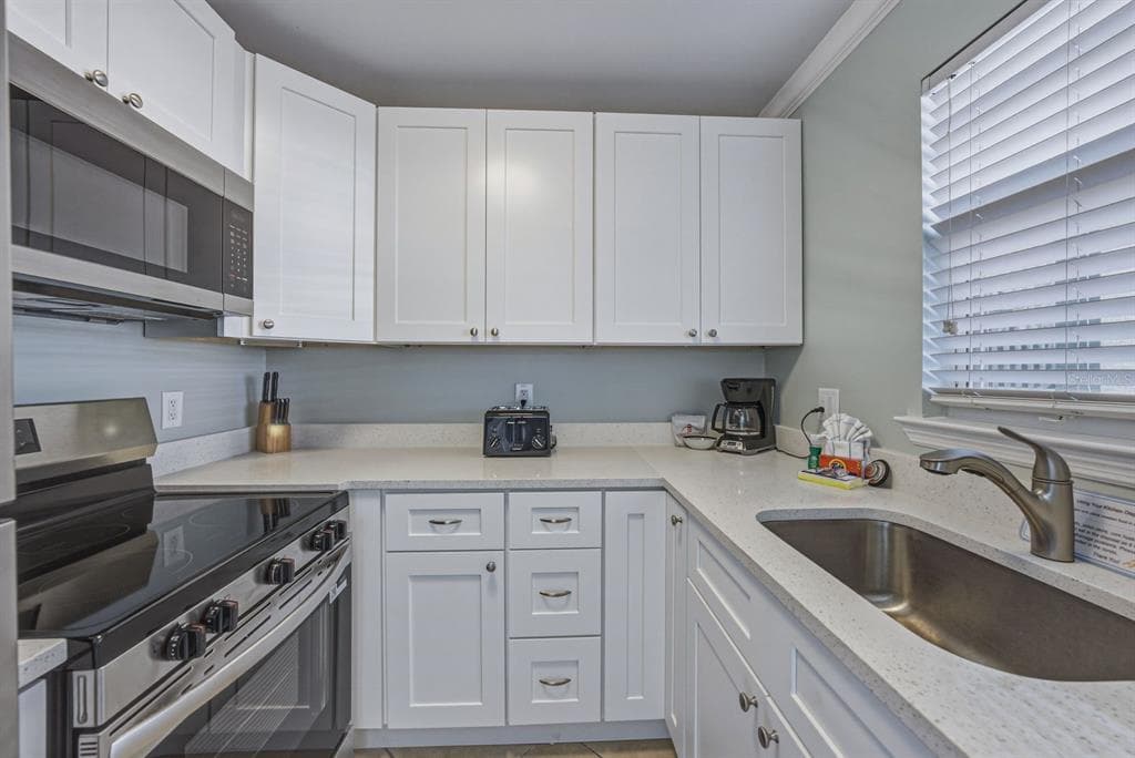 19417 GULF Boulevard Unit F108, INDIAN SHORES, FL 33785 photo 2