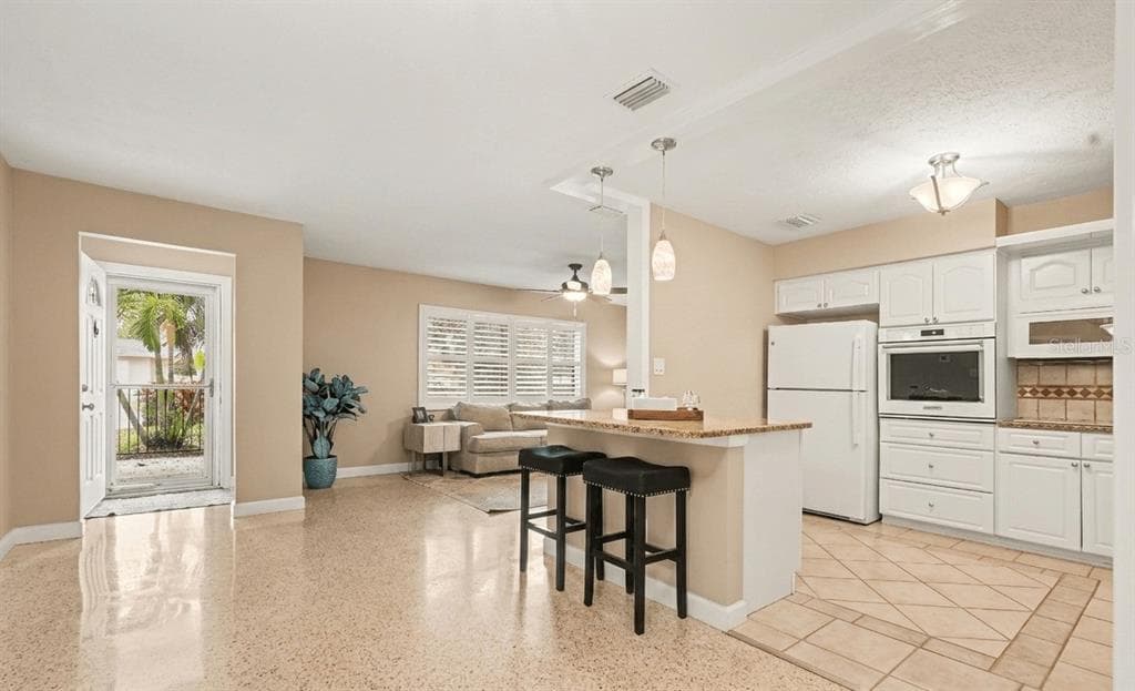 8958 110TH STREET, SEMINOLE, FL 33772 photo 5