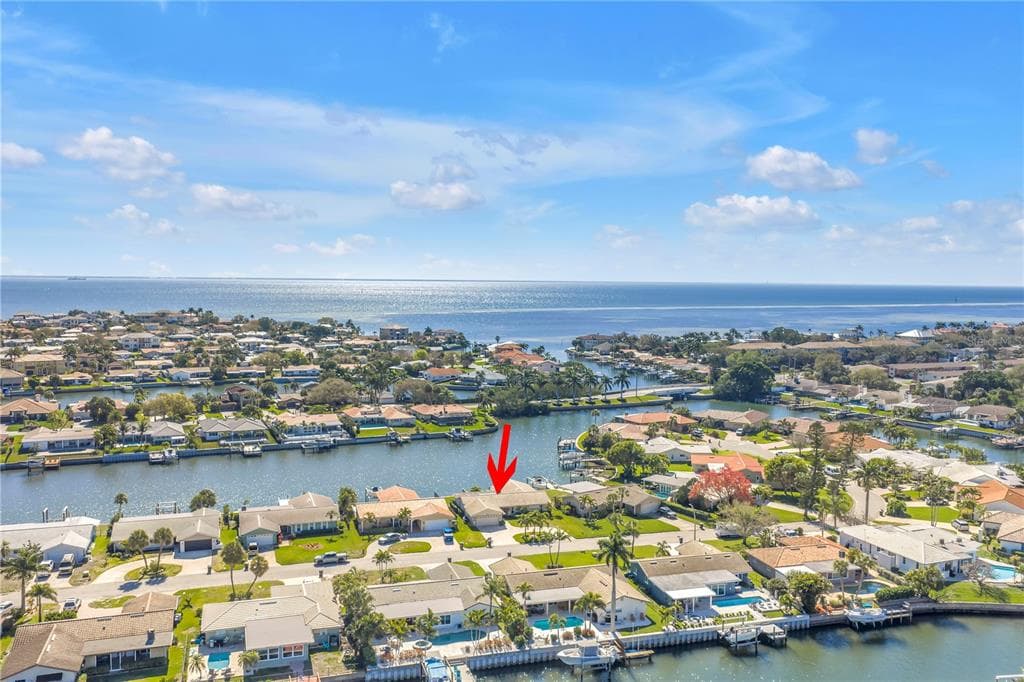 1964 MASSACHUSETTS AVENUE, ST PETERSBURG, FL, 33703 photo 3