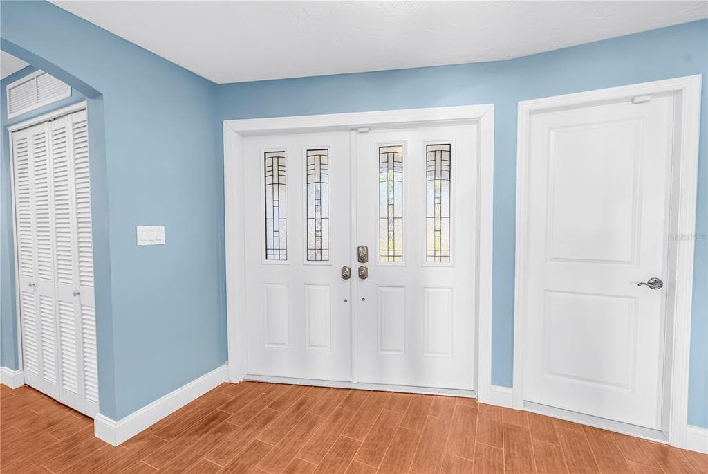 1964 MASSACHUSETTS AVENUE, ST PETERSBURG, FL, 33703 photo 5