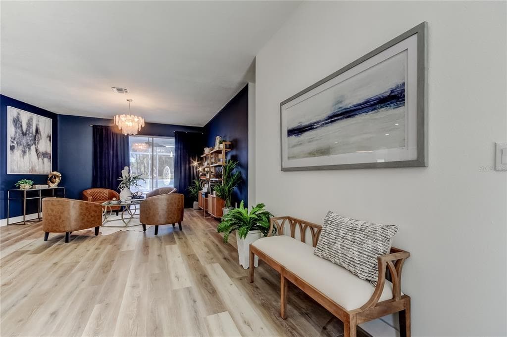 11230 BLOOMINGTON DRIVE, TAMPA, FL 33635 photo 5