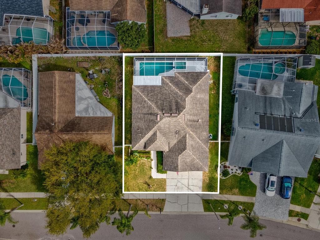 11310 GLENMONT Drive, TAMPA, FL 33635 photo 3