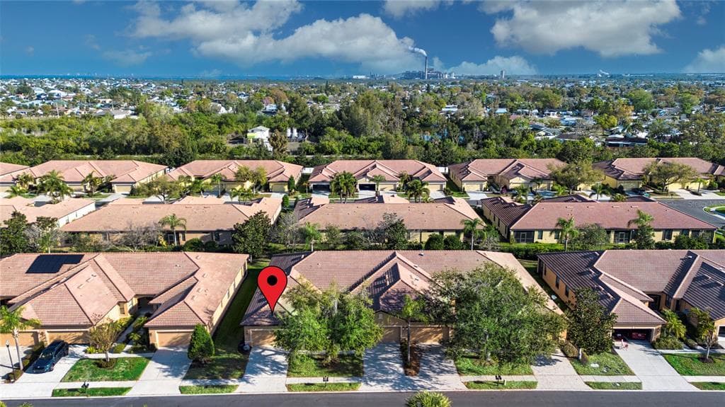 317 SENECA FALLS Drive, APOLLO BEACH, FL 33572 photo 4