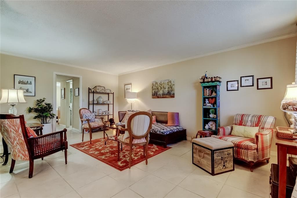 5095 BAY STREET, Unit# 104, ST PETERSBURG, FL, 33703 photo 2