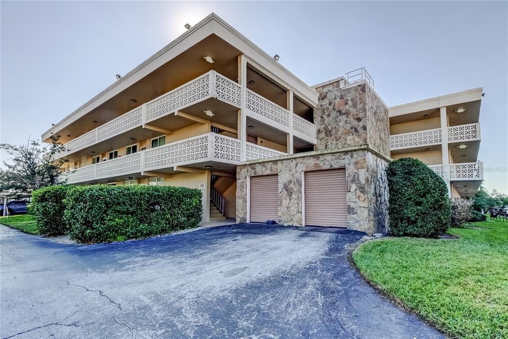 5095 BAY STREET, Unit# 104, ST PETERSBURG, FL, 33703