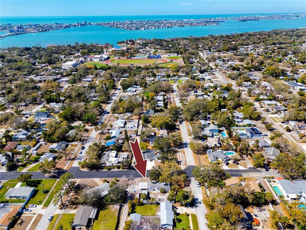 731 72ND Street, Street PETERSBURG, FL 33710 photo 3