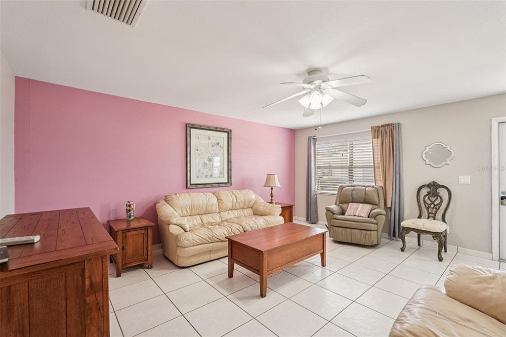 402 DORCHESTER PLACE Unit 40, SUN CITY CENTER, FL 33573 photo 4