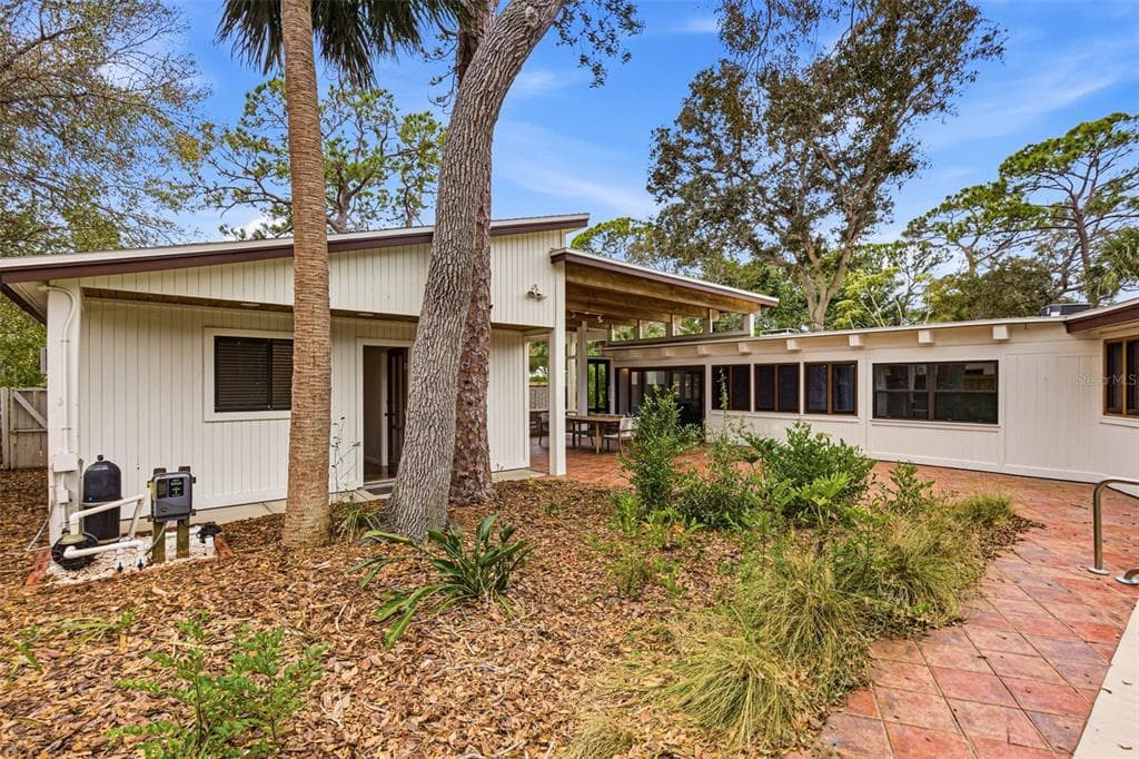 1239 ALCAZAR Way, Street PETERSBURG, FL 33705 photo 3