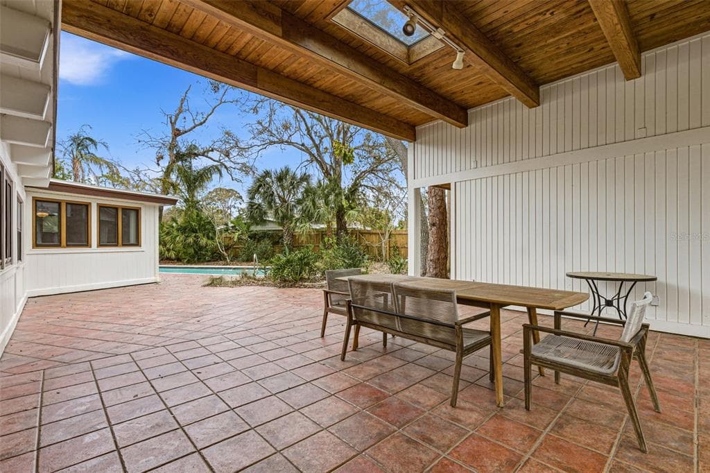 1239 ALCAZAR Way, Street PETERSBURG, FL 33705 photo 5