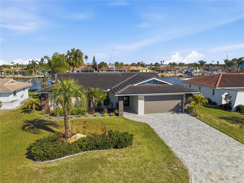 5424 PILOTS PLACE, NEW PORT RICHEY, FL 34652 photo 2