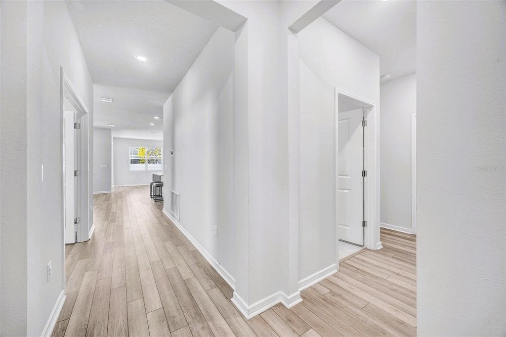 762 PARSONS MOORING Court, SEFFNER, FL 33584 photo 3