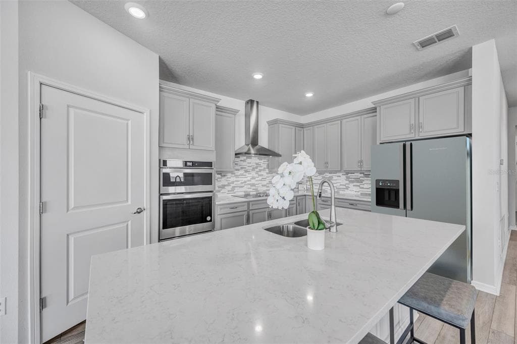 762 PARSONS MOORING Court, SEFFNER, FL 33584 photo 5