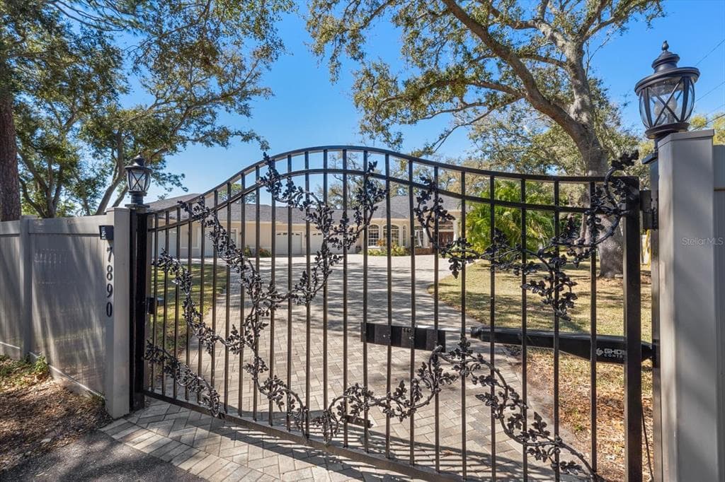 7890 134TH STREET, SEMINOLE, FL 33776 photo 3