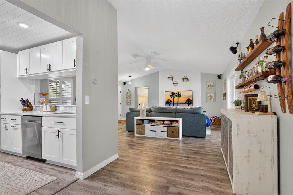 4110 MANGO AVENUE, TAMPA, FL 33616 photo 5