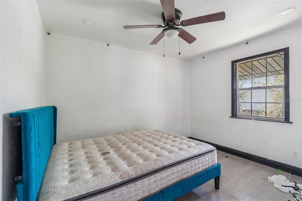 2402 CASSELL Street, TAMPA, FL 33605 photo 5