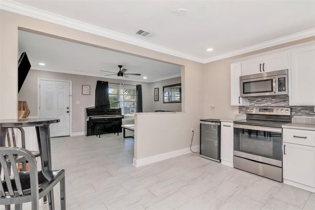 7712 COMANCHE AVENUE, TAMPA, FL 33610 photo 3