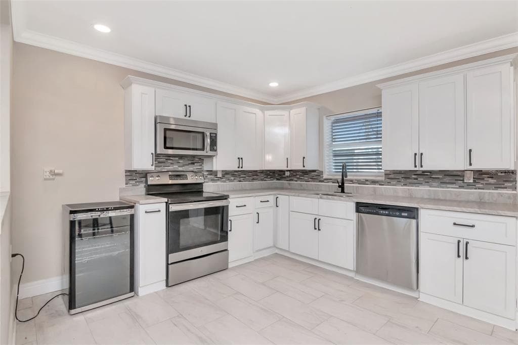 7712 COMANCHE AVENUE, TAMPA, FL 33610 photo 5