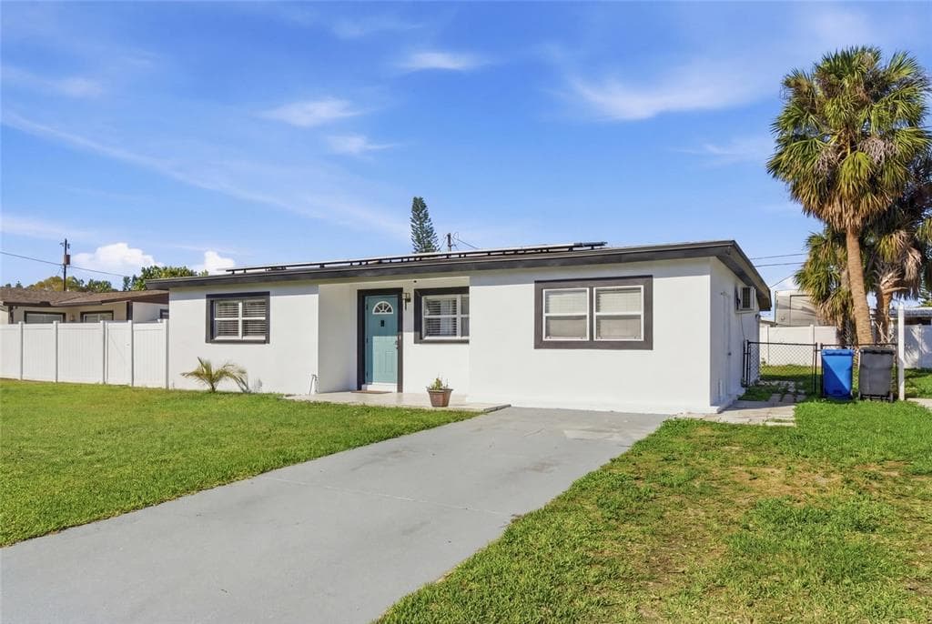 4930 ELDORADO Drive, TAMPA, FL 33615 photo 4