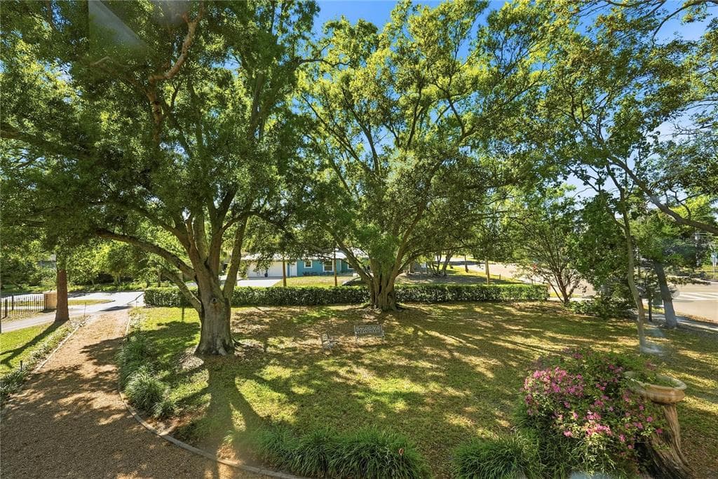 100 72ND STREET, ST PETERSBURG, FL, 33707 photo 2