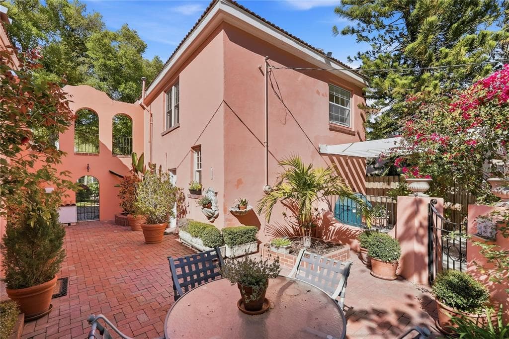 100 72ND STREET, ST PETERSBURG, FL, 33707 photo 4